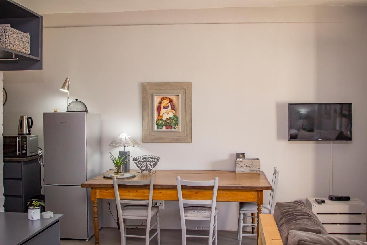 Dragon Tree Apartment Yzerfontein Bagian luar foto